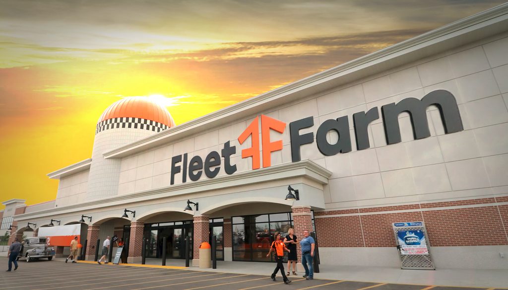Fleet Farm Exterior